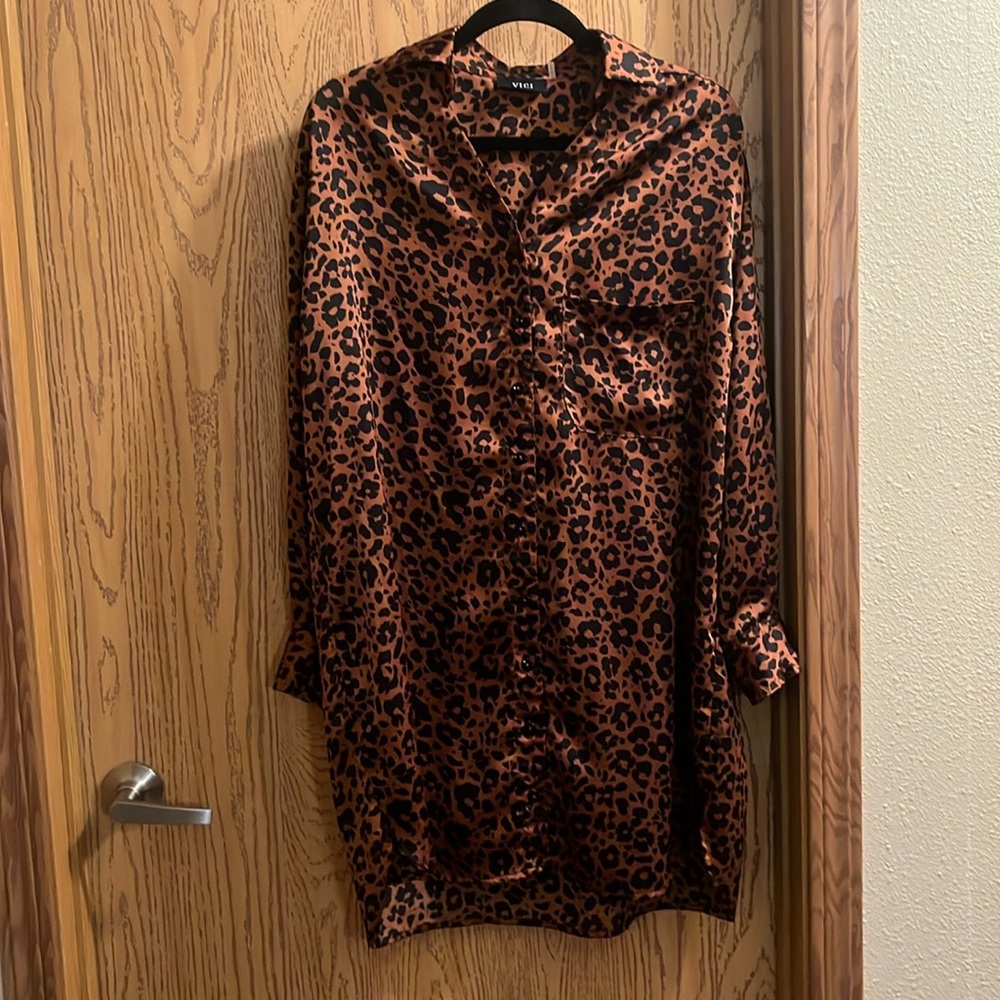 VICI | Brown & Black Printed Button Down Dress